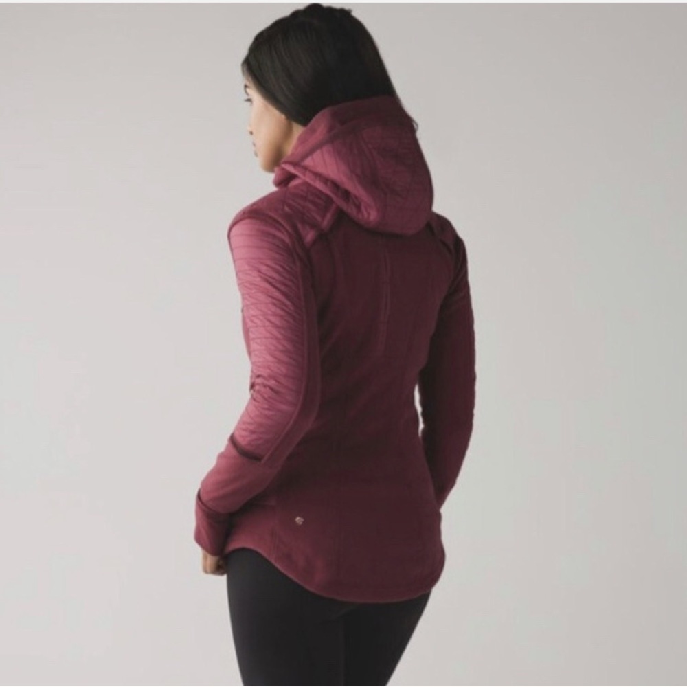 lululemon athletica Fleecy Keen Jacket with removable hood in wine berry - Picture 3 of 11
